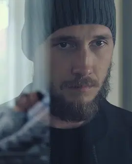 当我们活着(2017)